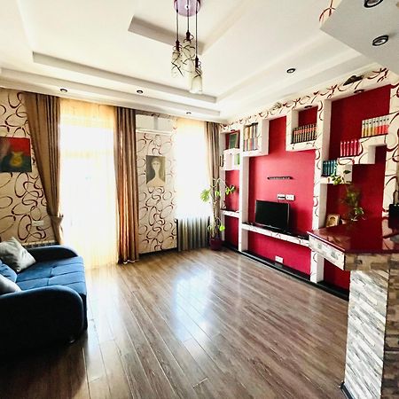 טביליסי Jeji'S Apartment מראה חיצוני תמונה